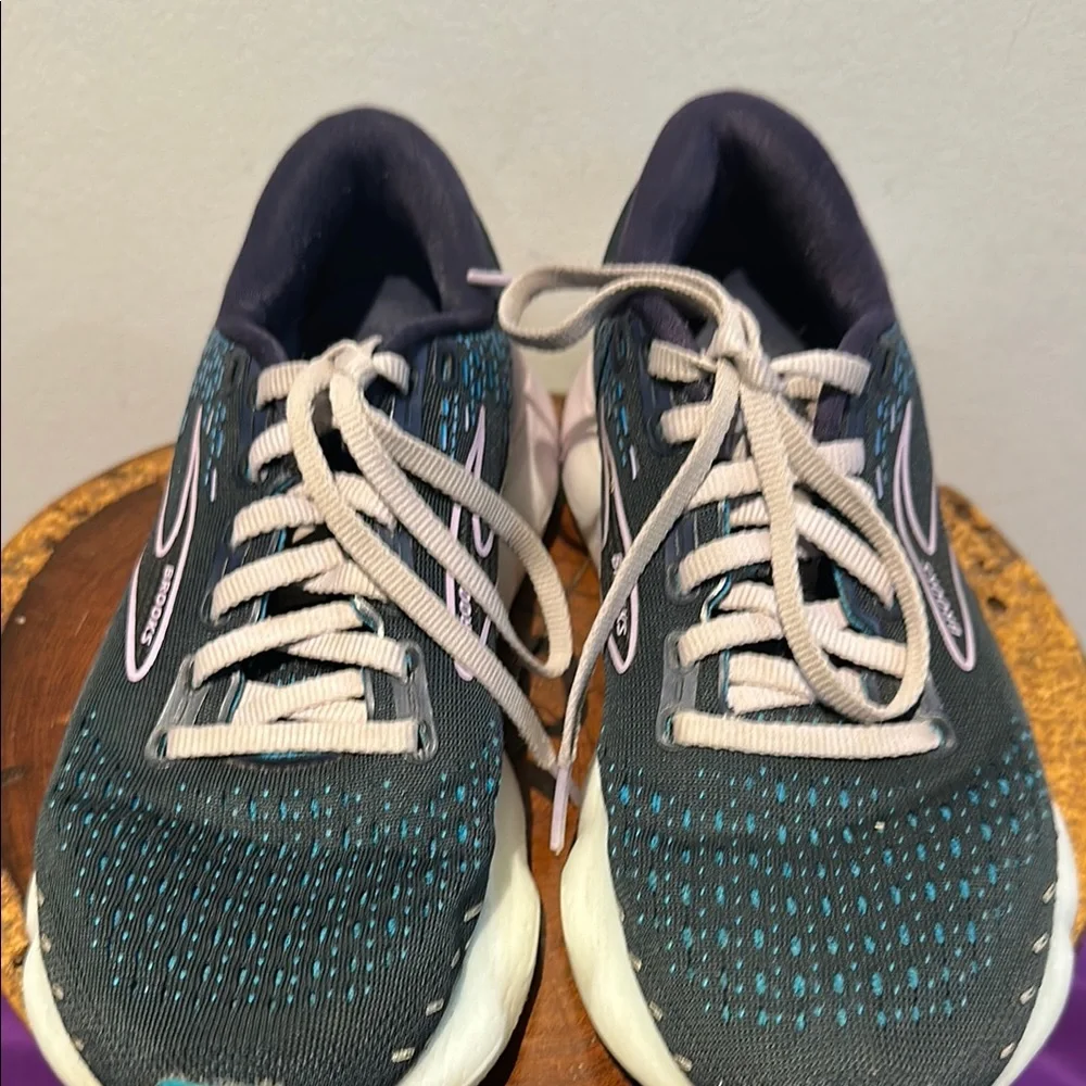 Brooks Purple and Blue Athletic Running Shoes Glycerin Women 8 EUC